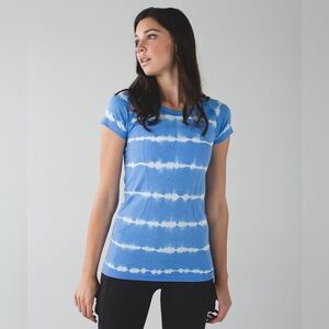 Lululemon Swiftly Tech Short Sleeve Crew - Size 8 - Pipe Dream Blue
